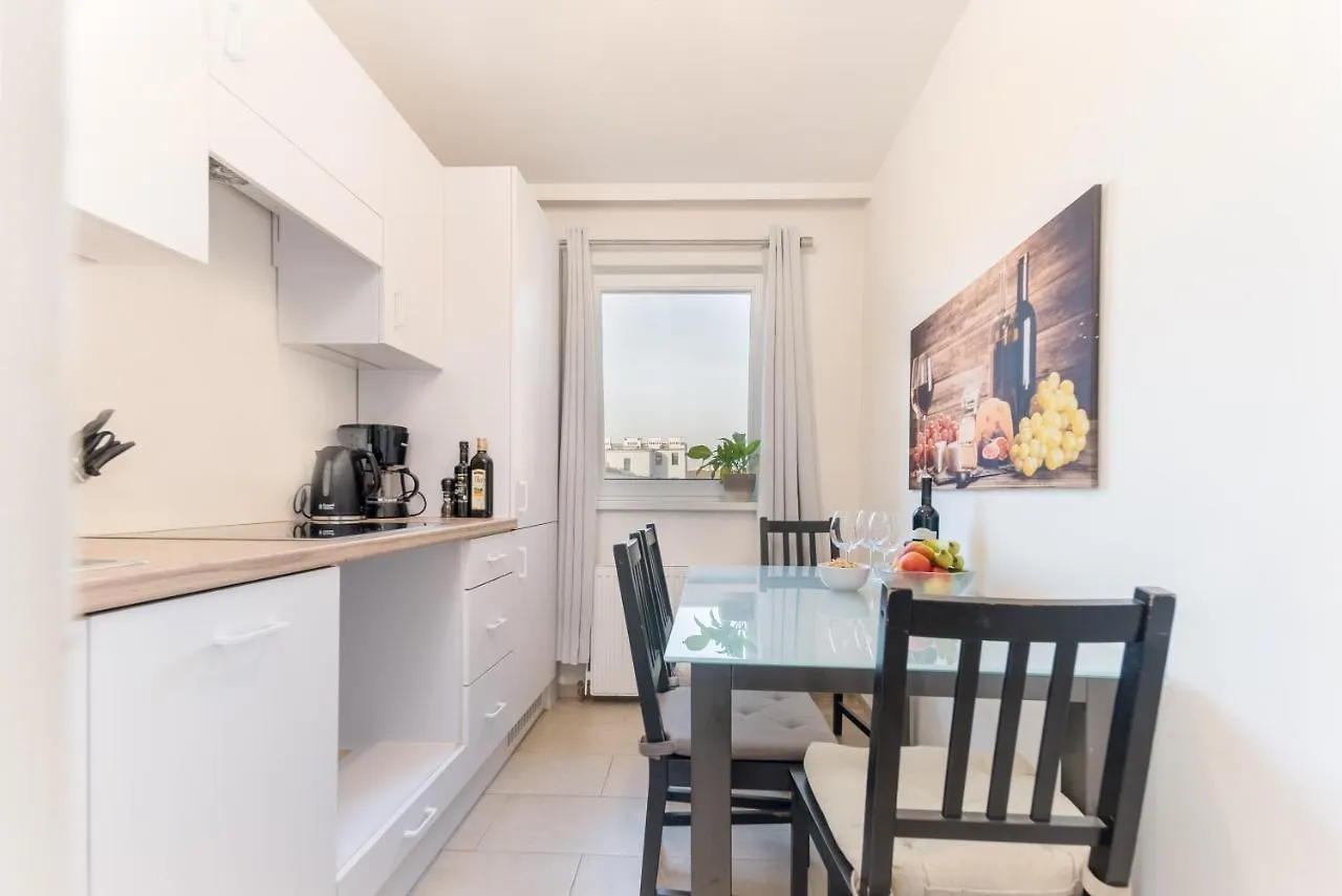 Apartment Perfect For Long Term Stay, Two Min To Hauptbahnhof, 18 Vienna
