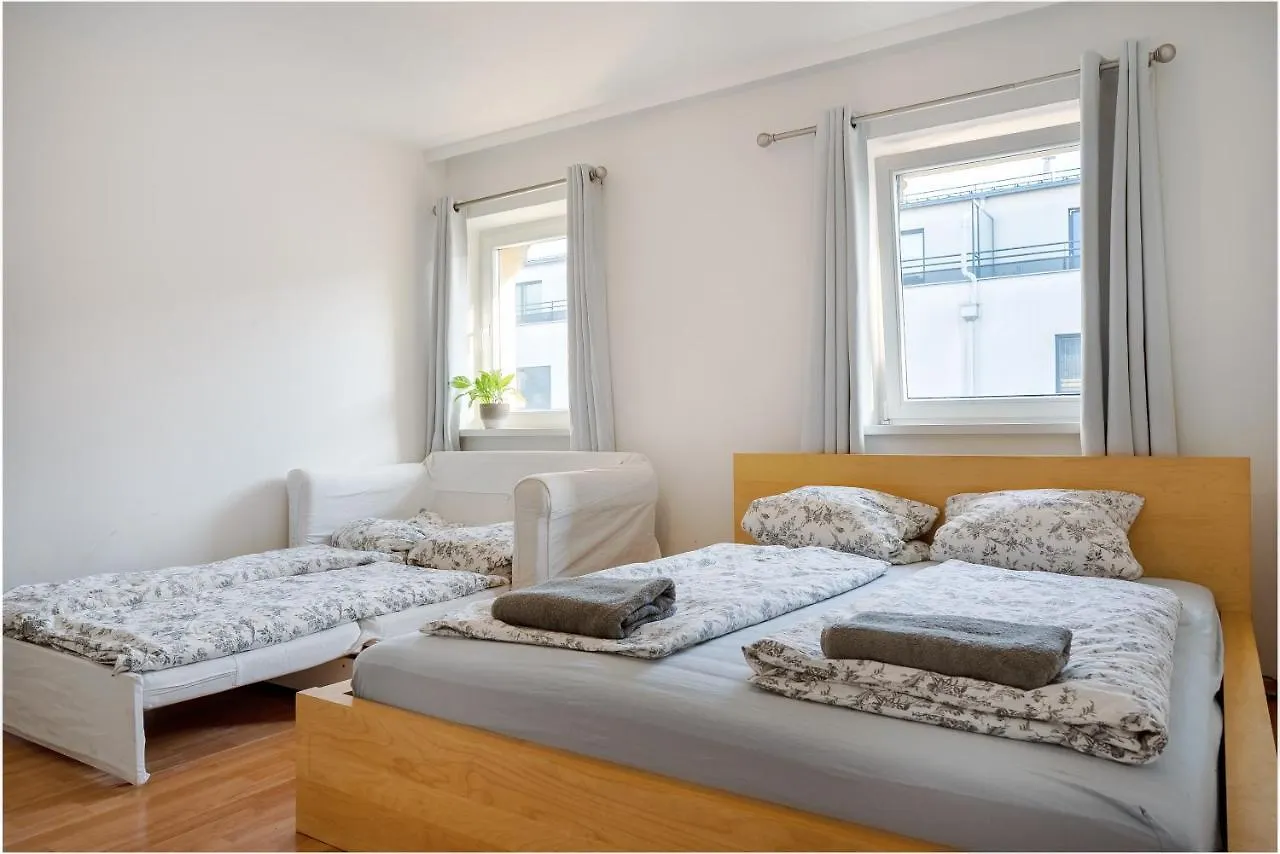 Perfect For Long Term Stay, Two Min To Hauptbahnhof, 18 Vienna Apartment
